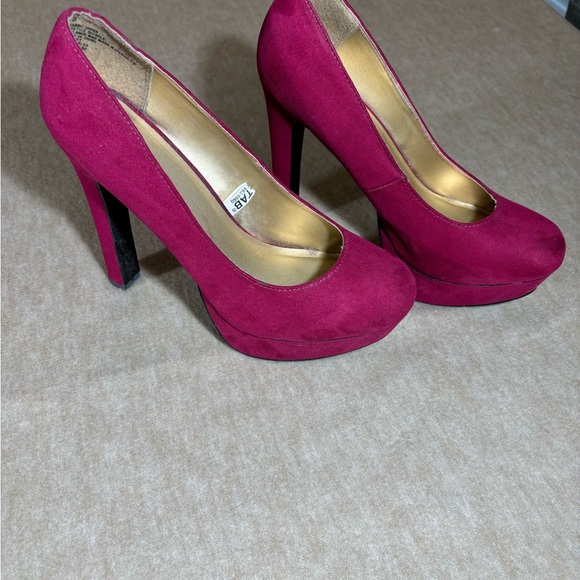 Pink High Heels - Picture 3 of 7